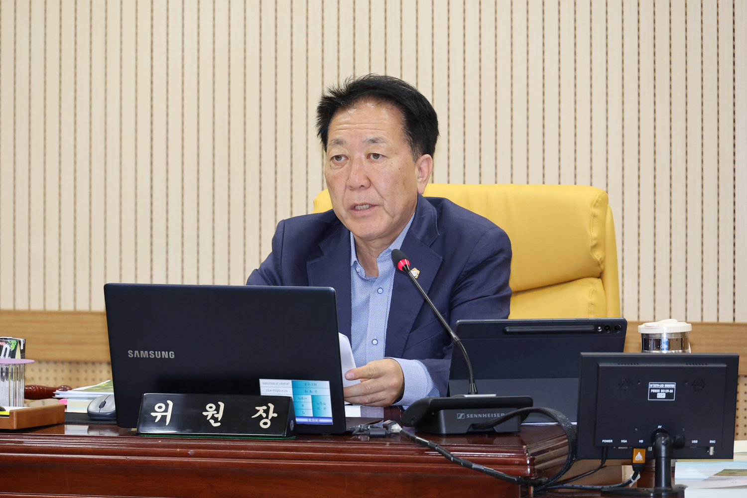 메인비주얼10